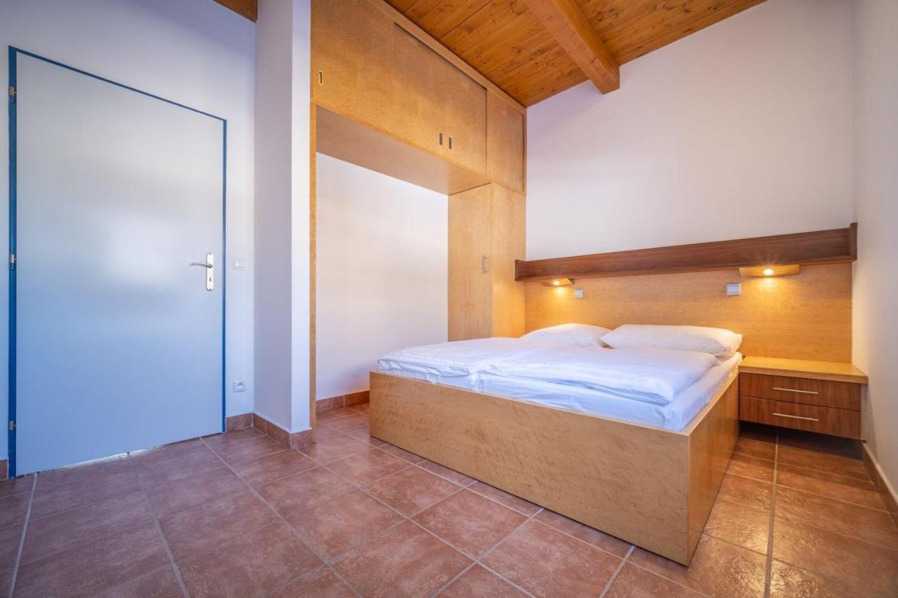 Apartment Doky D8 - Lipno Home リプノ・ナト・ヴルタヴォウ エクステリア 写真